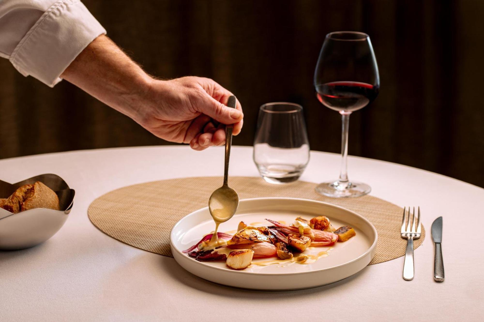 Crowne Plaza - Republique By Ihg Hotel