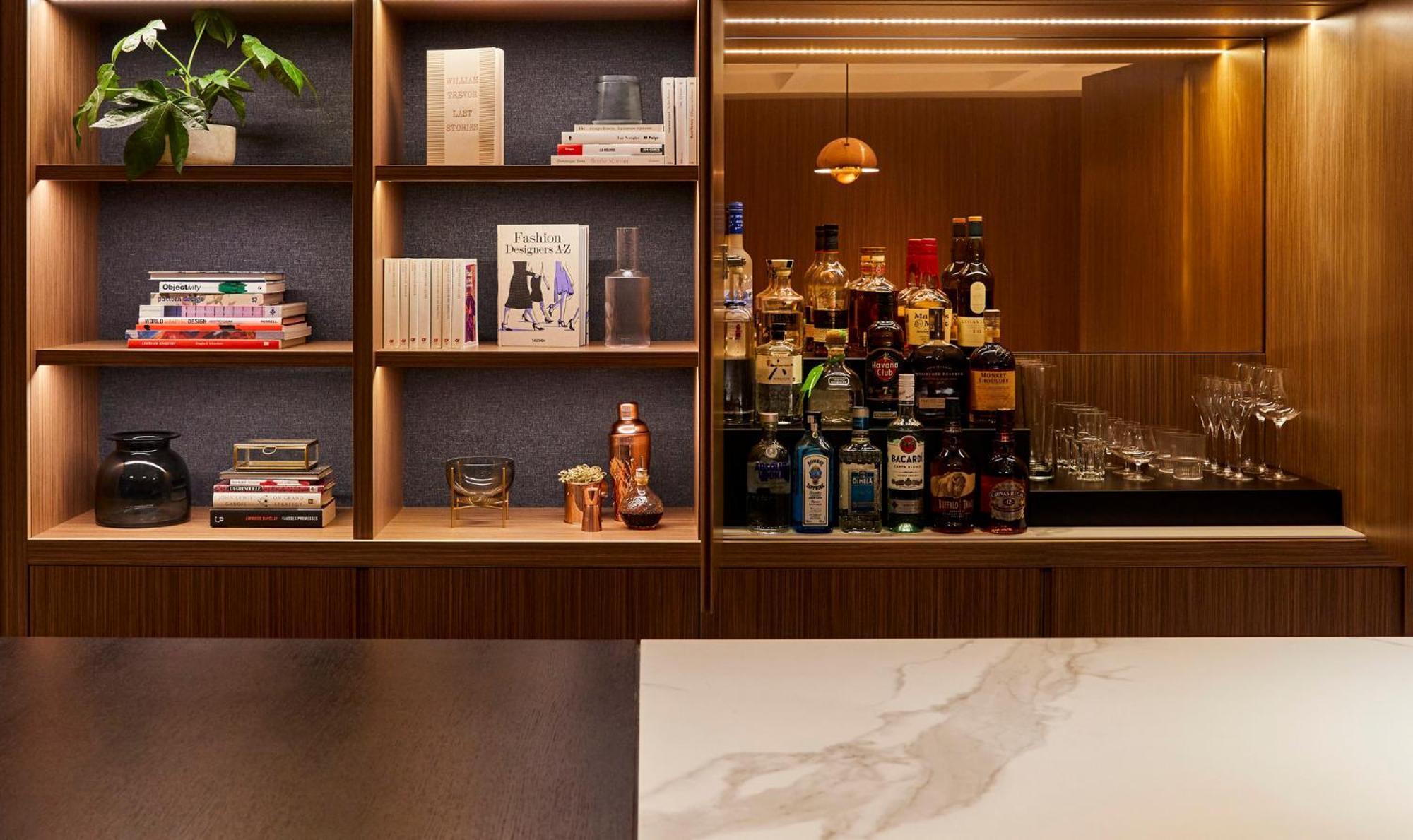 Crowne Plaza - Republique By Ihg 4*