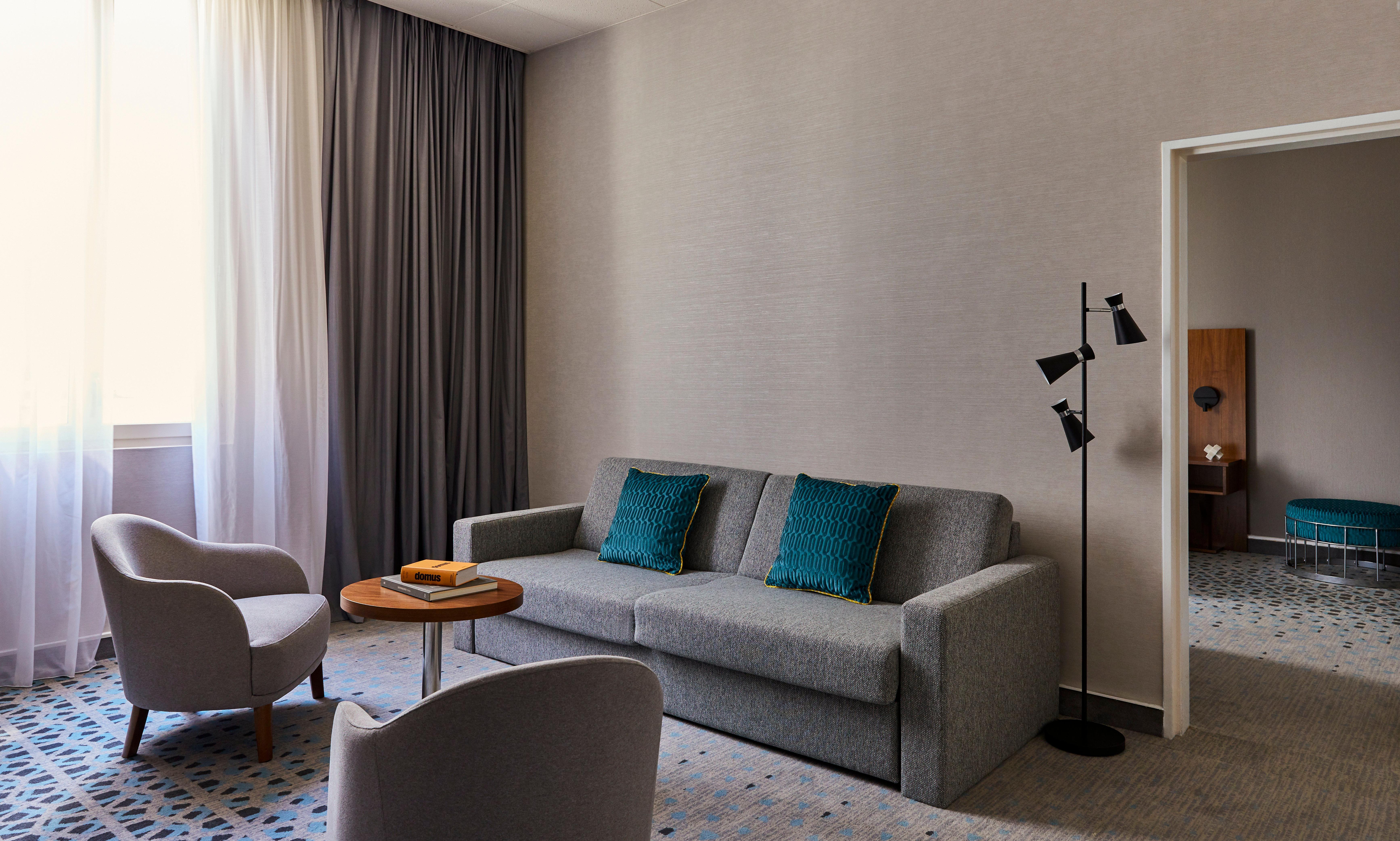 Crowne Plaza - Republique By Ihg Hotel