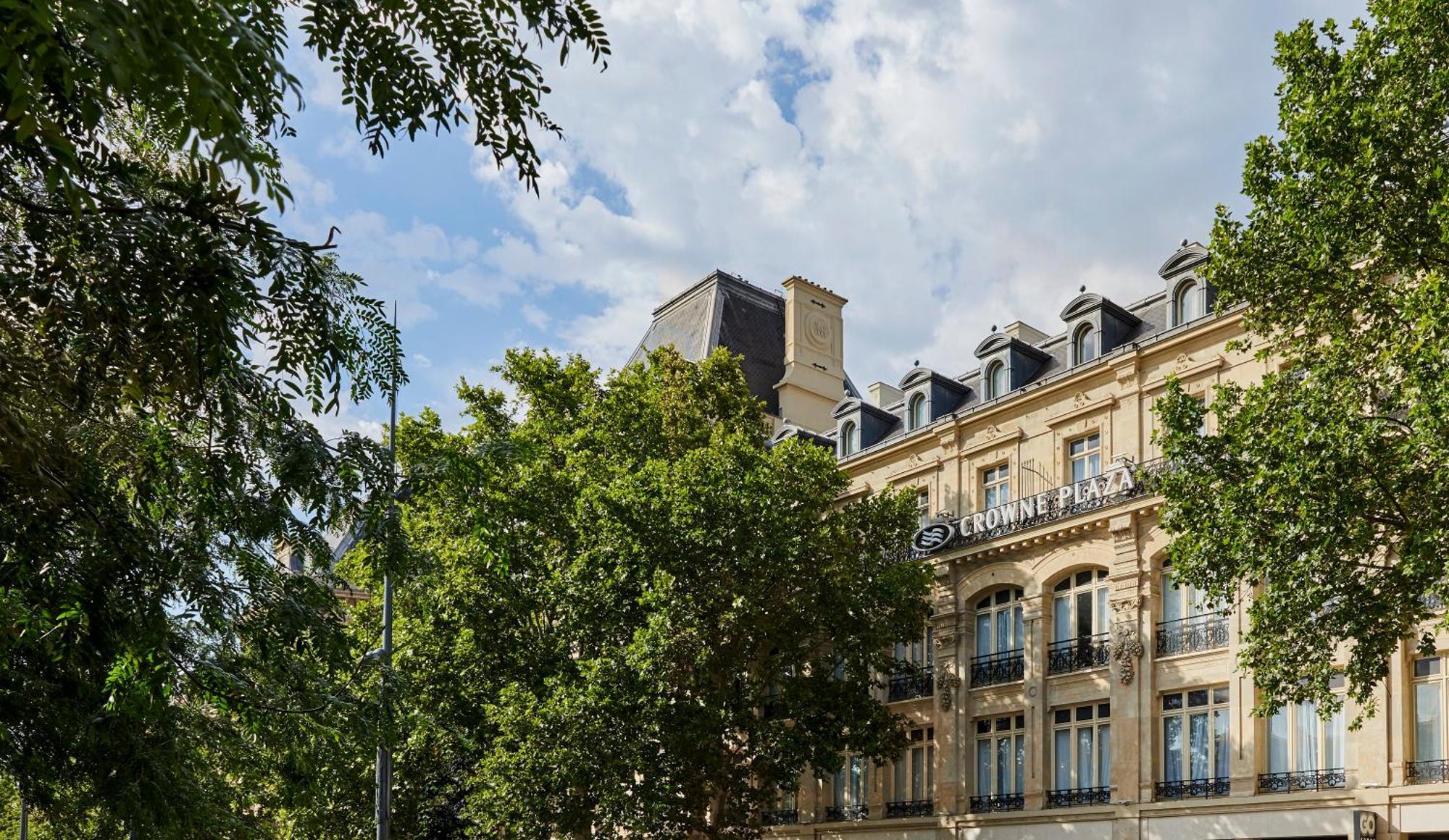 Crowne Plaza - Republique By Ihg Hotel