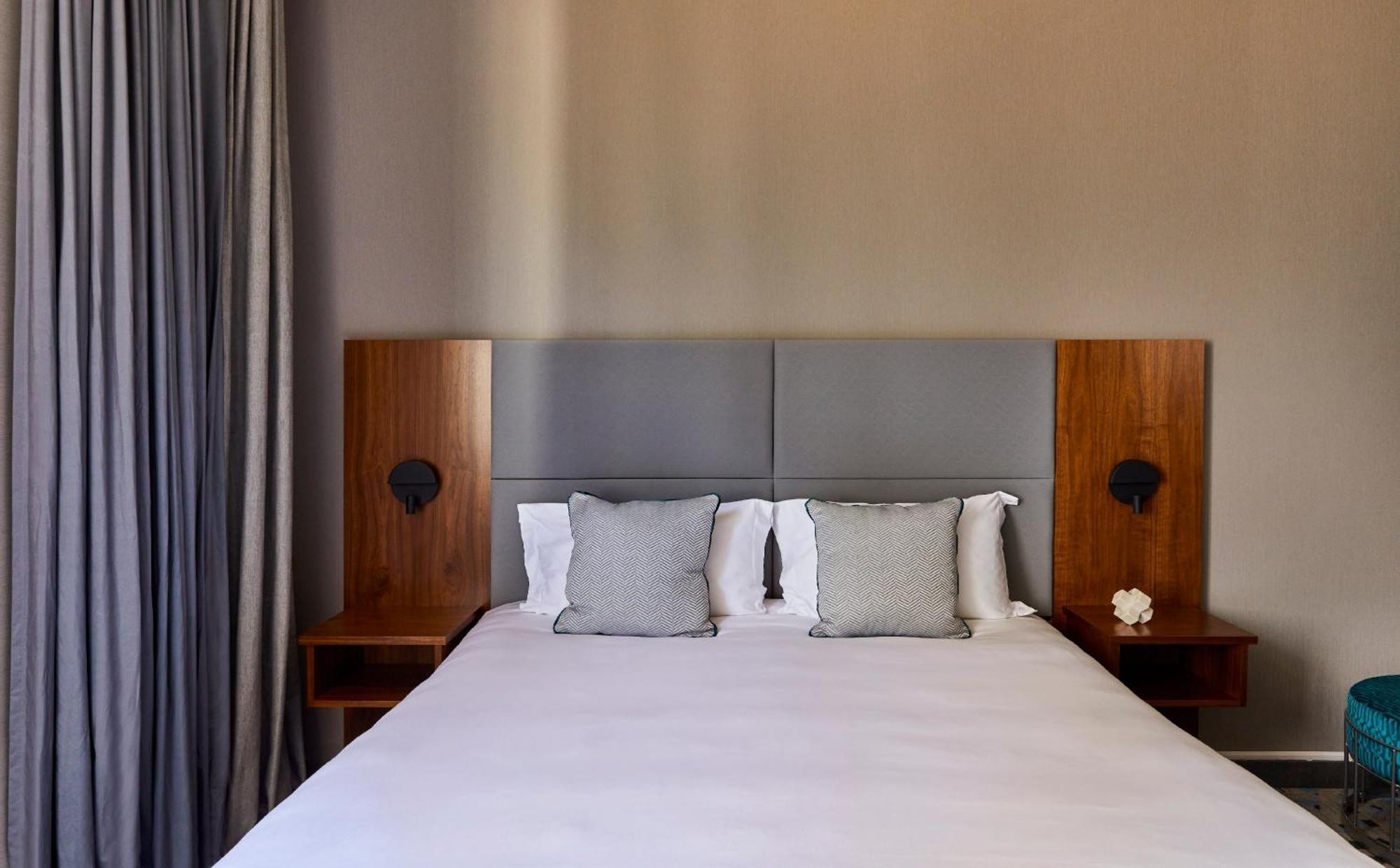 Crowne Plaza République, An Ihg 4* Parigi