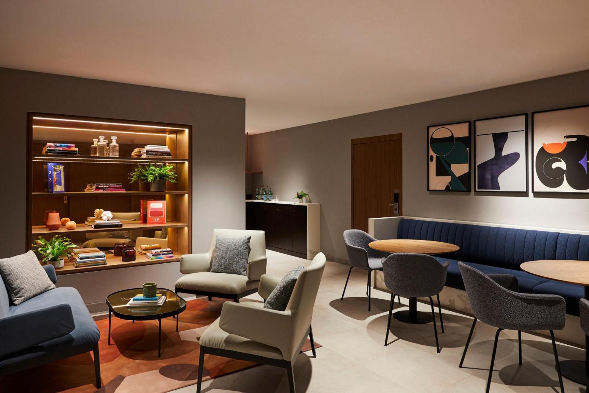 Hotel Crowne Plaza République, An Ihg Parigi