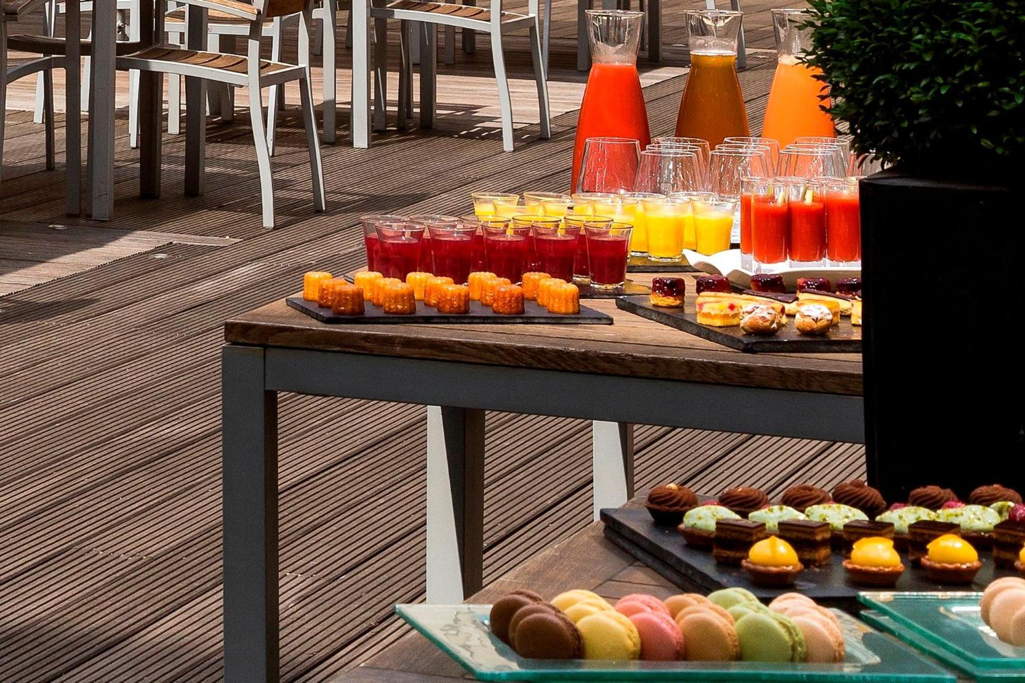 Crowne Plaza - Republique By Ihg Hotel 4*