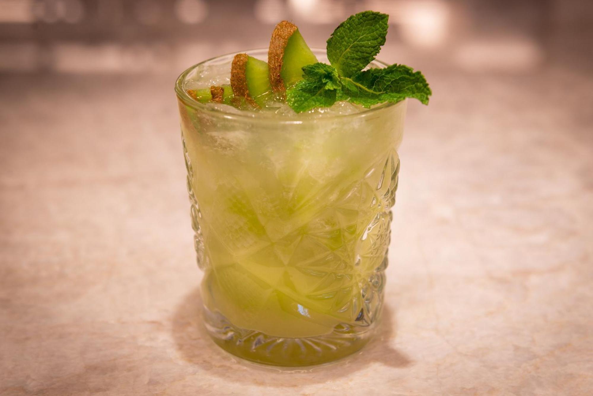 Hotel Crowne Plaza - Republique By Ihg 4*