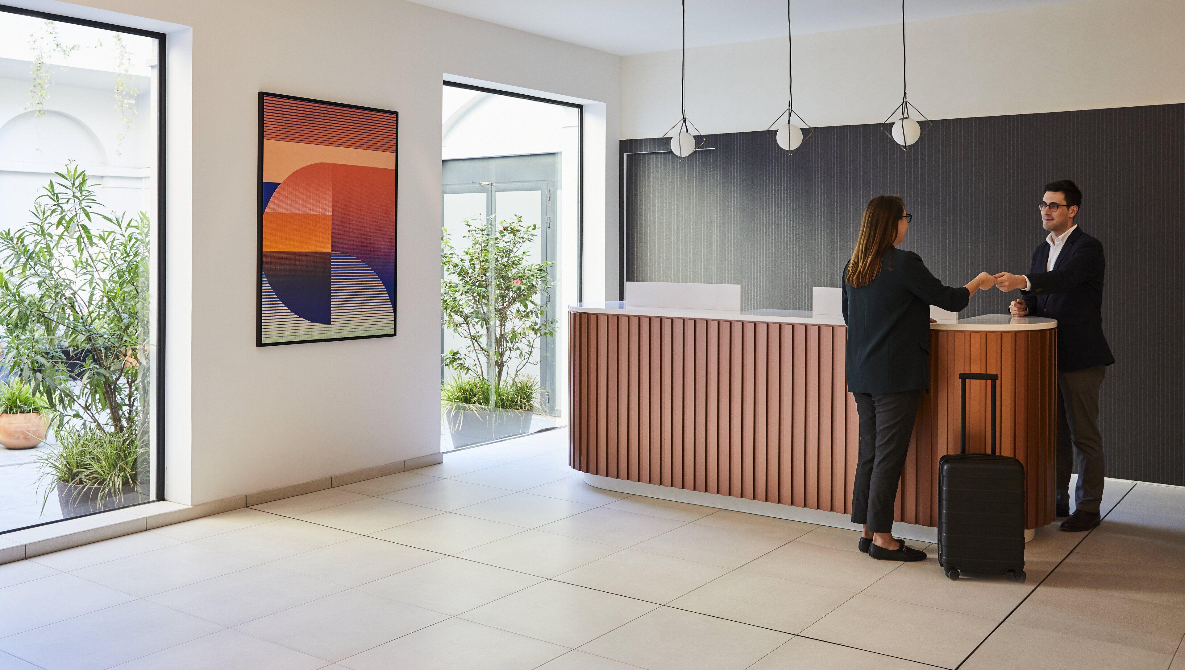 Crowne Plaza - Republique By Ihg Hotel