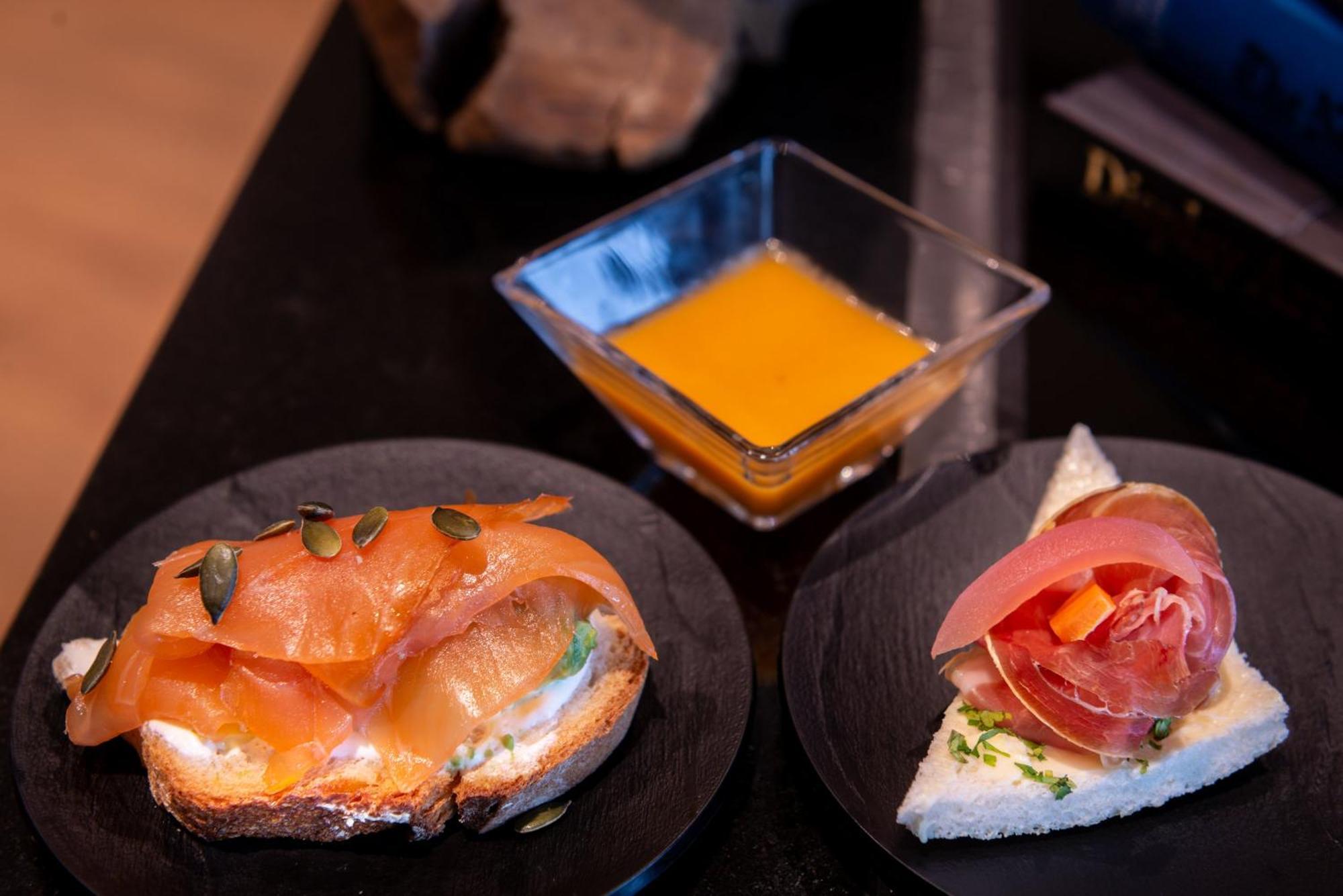 Crowne Plaza - Republique By Ihg Hotel