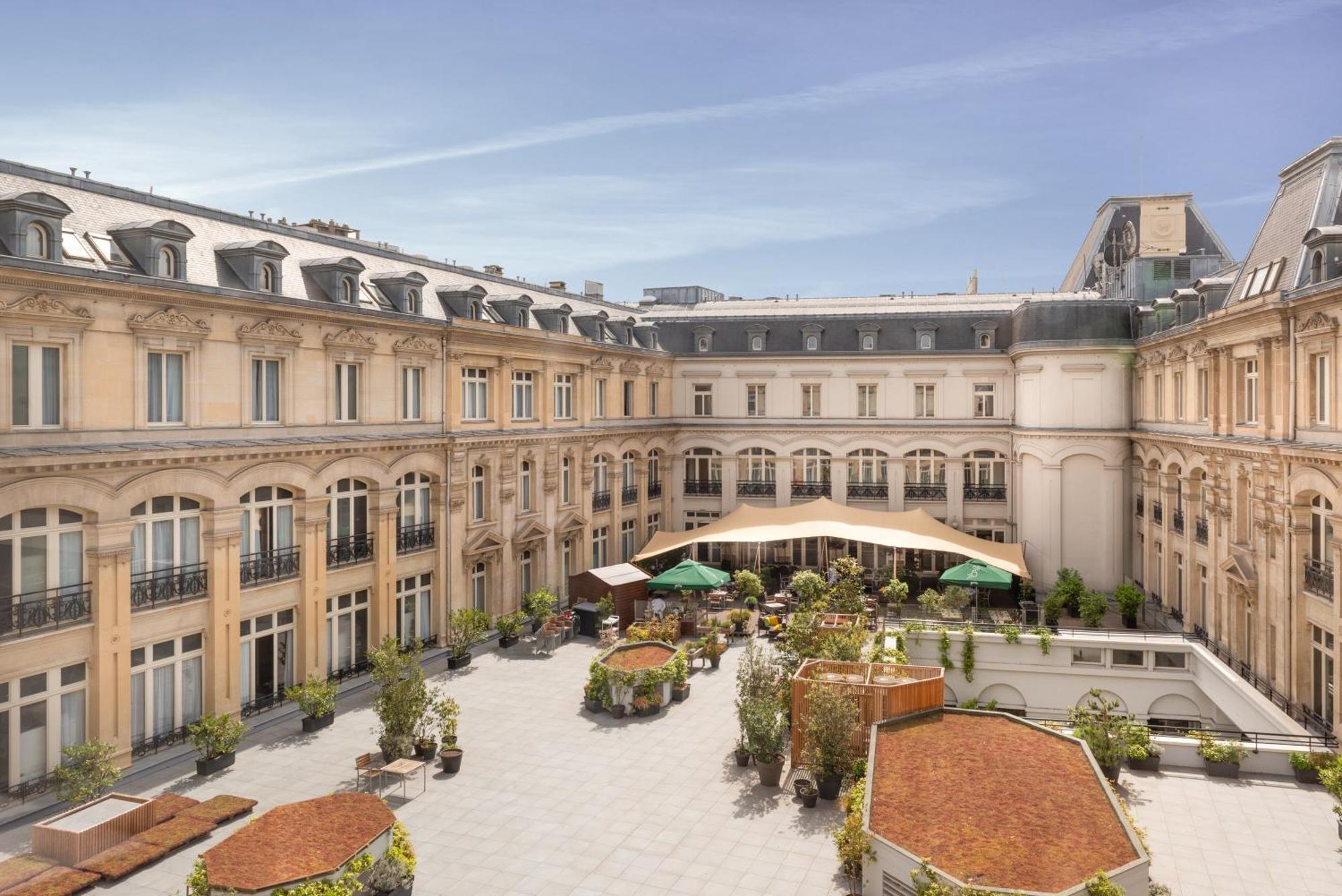 Crowne Plaza - Republique By Ihg 4* Parigi
